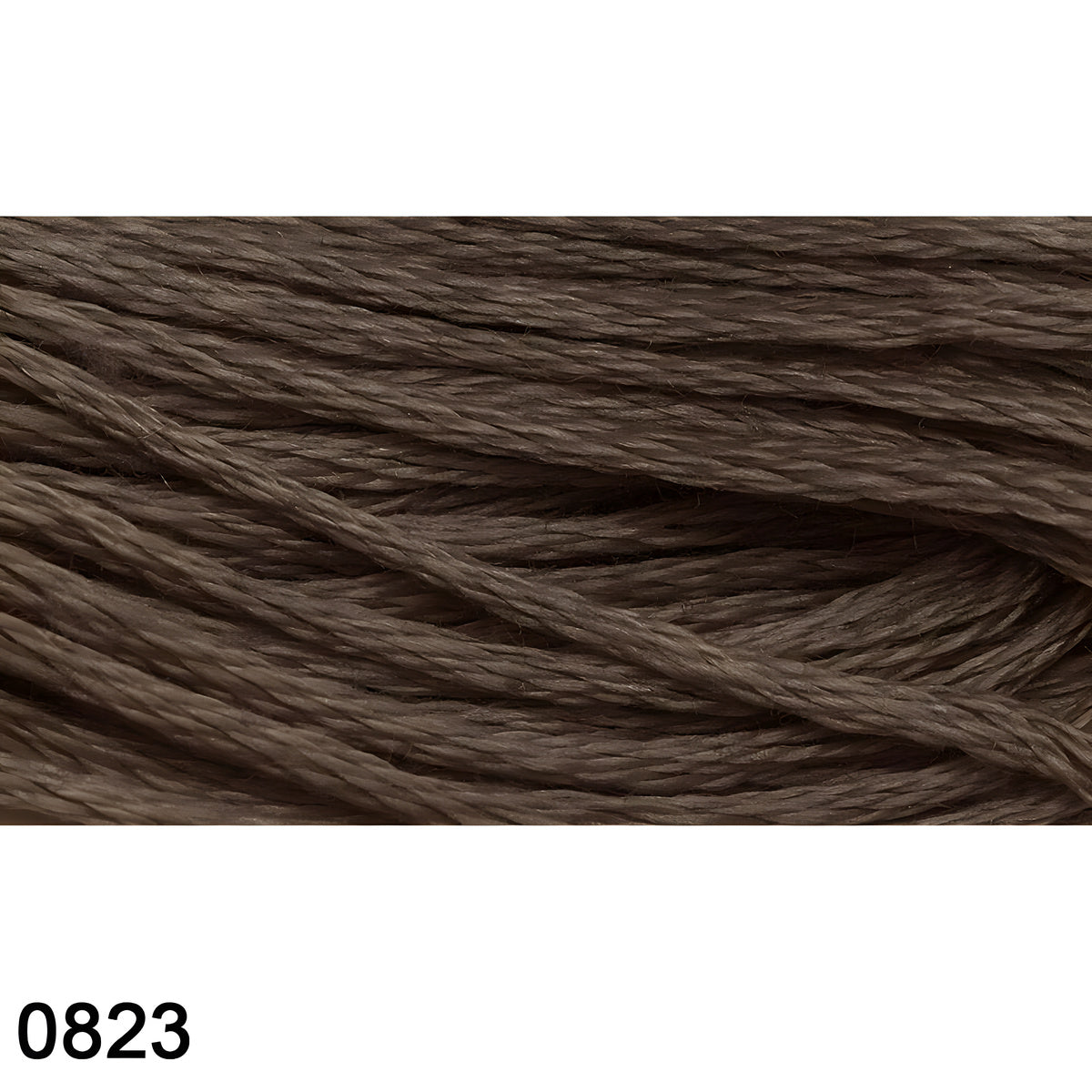 102989-linha-p-bordar-maxi-mouline-8mt-0823-569912
