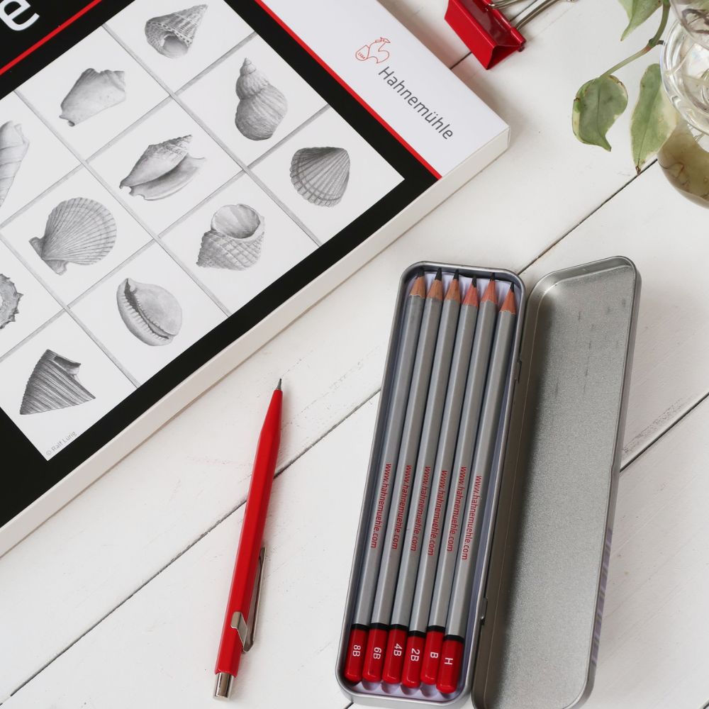 Kit 2 Blocos de Desenho Hahnemühle Skizze 96g/m² A4 100 Folhas + 6 Lápis