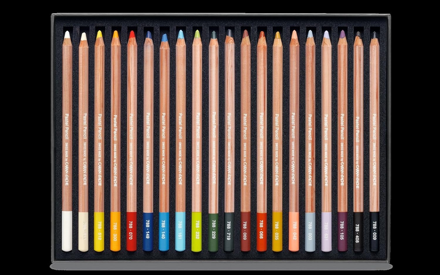 Estojo Lápis de Cor Caran D'ache Pastel Seco com 20 Cores
