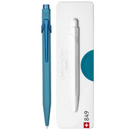 Caneta Esferográfica 849 Caran D'ache Claim Your Style com Estojo de Lata  - Ice Blue