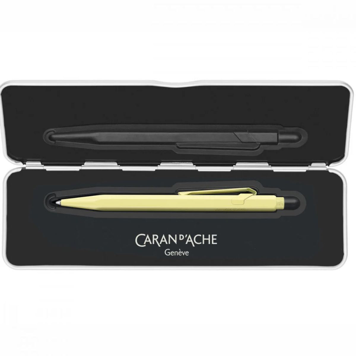 Caneta Esferográfica 849 Caran D'ache Claim Your Style com Estojo de Lata  - Frozen Lemon
