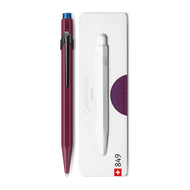 Caneta Esferográfica 849 Caran D'ache Claim Your Style com Estojo de Lata  - Burgundy