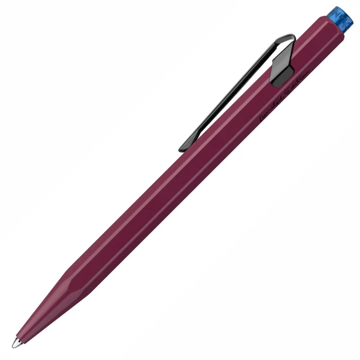 Caneta Esferográfica 849 Caran D'ache Claim Your Style com Estojo de Lata  - Burgundy