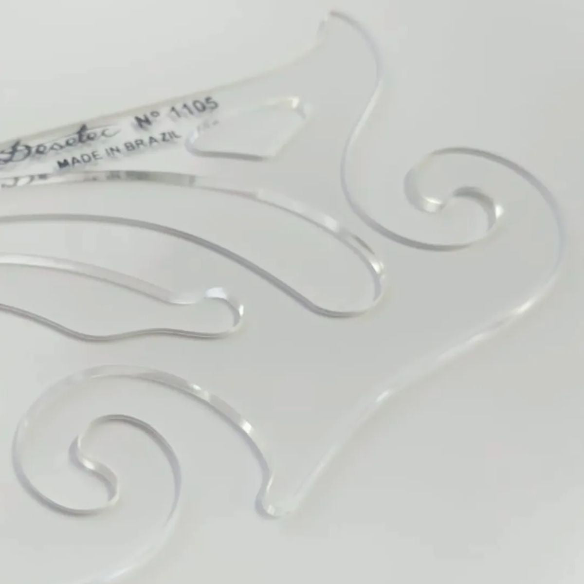 Curva Francesa Acrílico 16x7,5 Cm Trident Modelo 1105 - Gabarito de Curvas para Desenho Técnico
