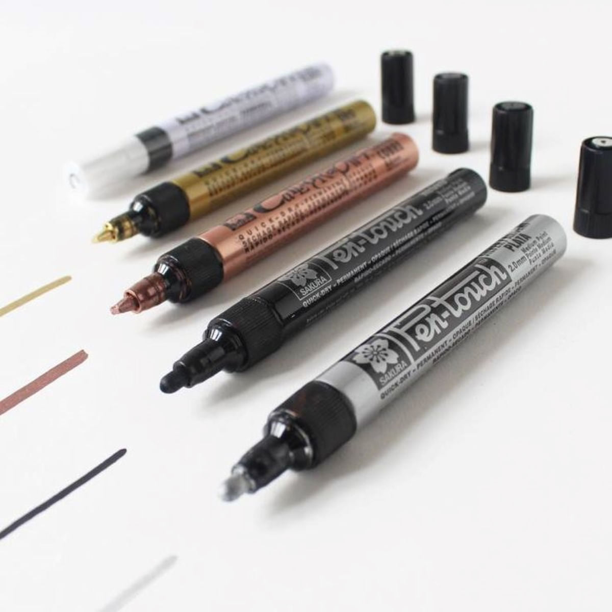 Marcador Artístico Permanente Pen-touch Extra Fine - Preto Xpska 49 - Sakura