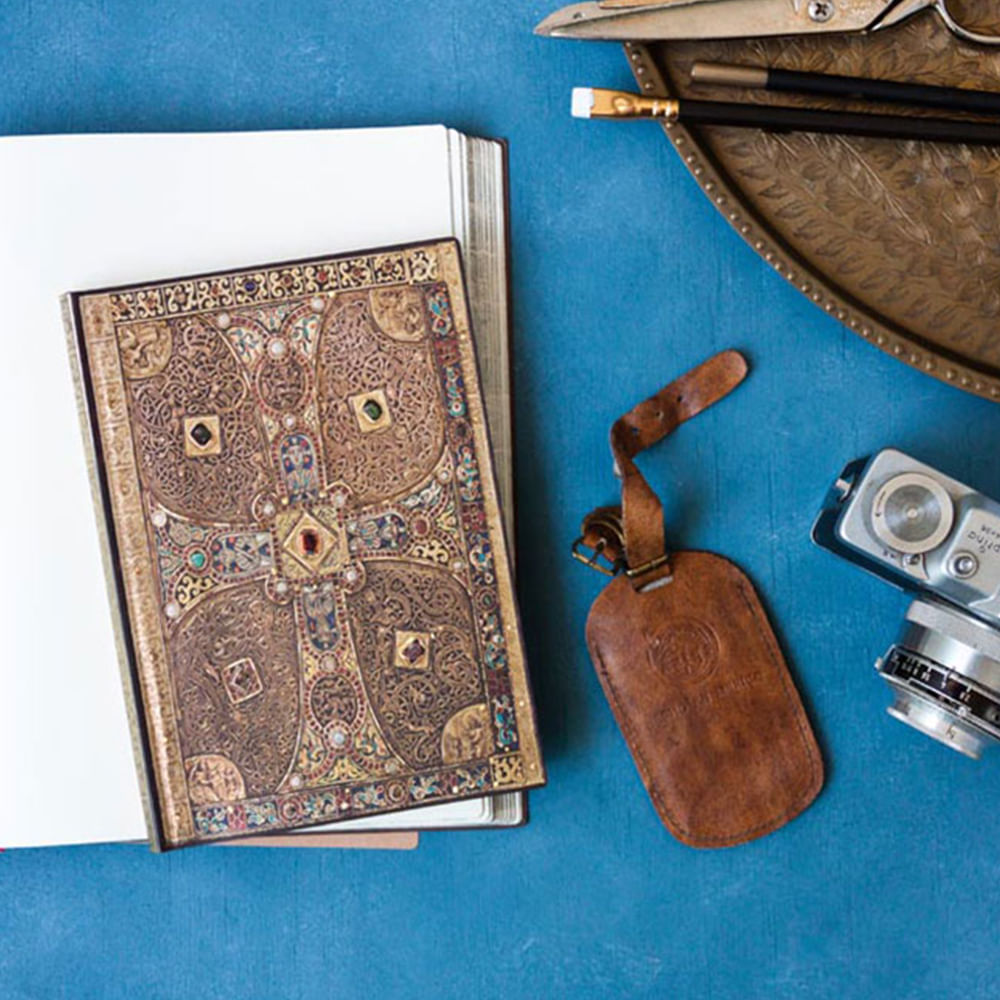 Caderno Paperblanks Lindau Capa Dura Ultra 120g/m² 18x23cm 144 Páginas com Pauta - Pb1013-5