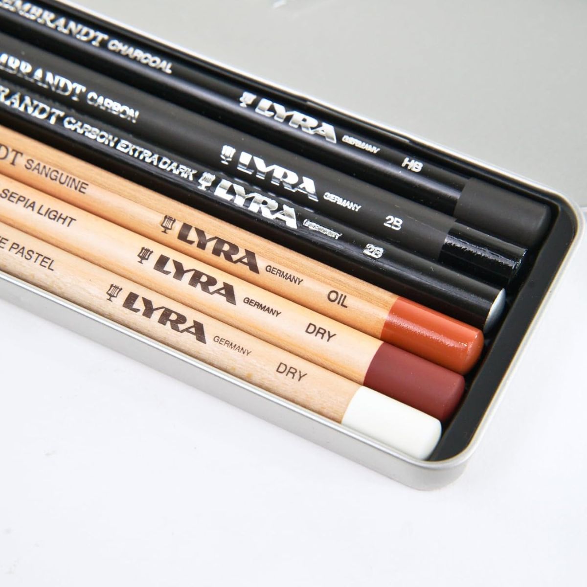 Estojo Lata Lápis Rembrandt Lyra Sketching Set 6 Peças
