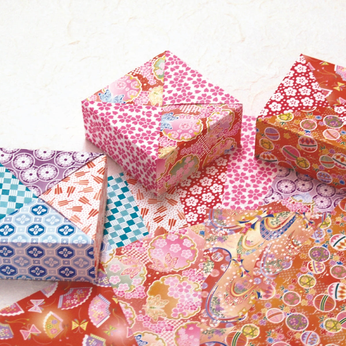 Papel Dobrável Origami 300 Folhas Tokuyo Washi Chiyogami 7,5x7,5cm - 018034 - Miwa