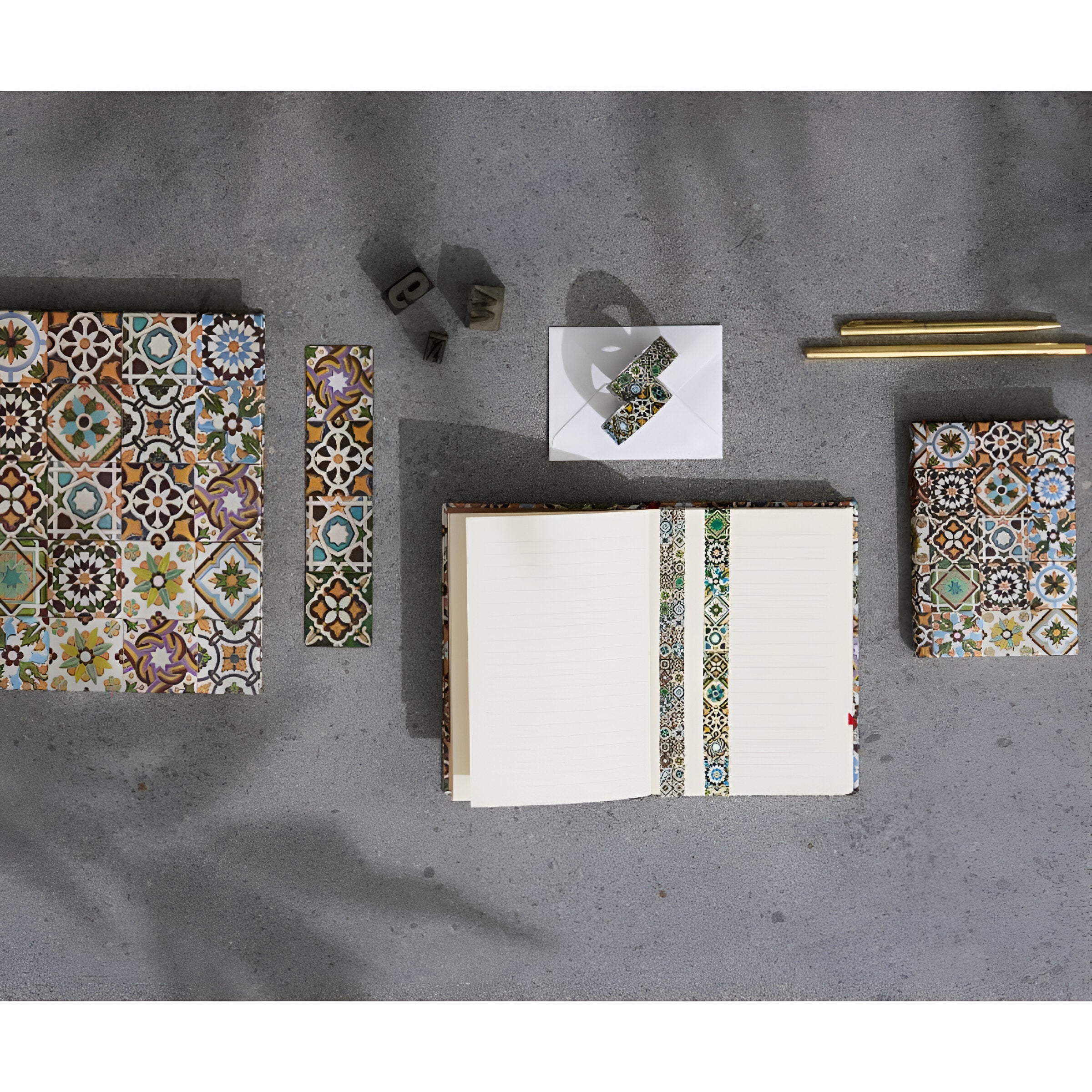 Caderno Paperblanks Porto Dot Grid Capa Dura Midi 120g/m² 13x18cm 176 Páginas Pontilhado - Pb9719-8