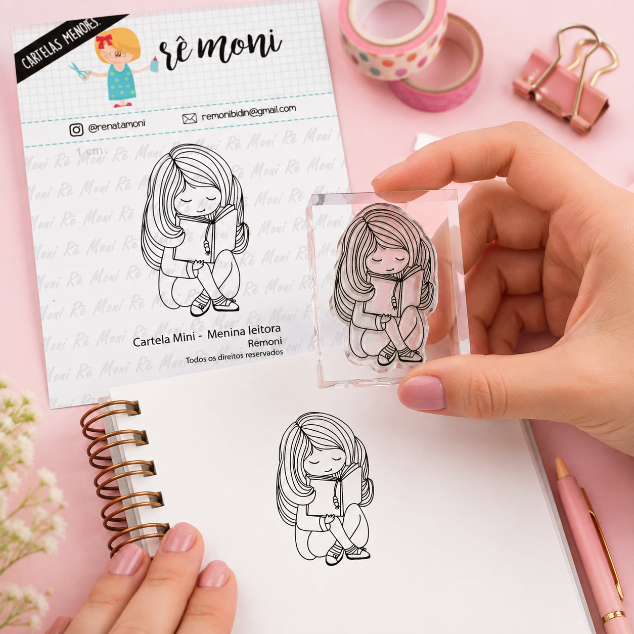 Cartela de Carimbos Menina Leitora em Fotopolímero para Artesanato e Scrapbook - Lilipop