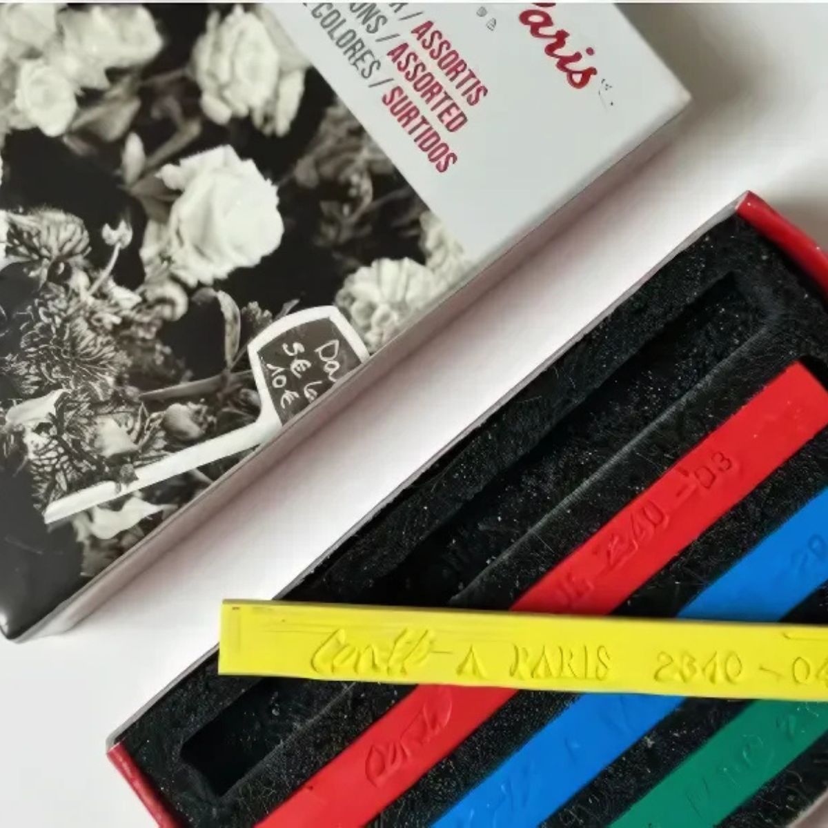 Estojo Giz Pastel Seco Conté À Paris com 4 Cores Iniciação