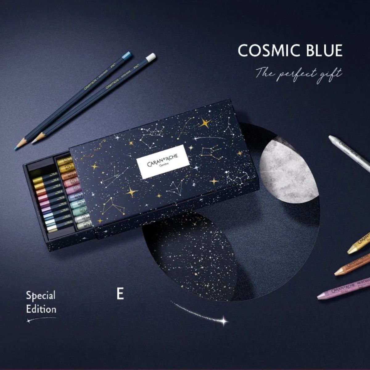 Kit Mixed Caran D'ache Media Metallic Cosmic Blue com 20 Peças