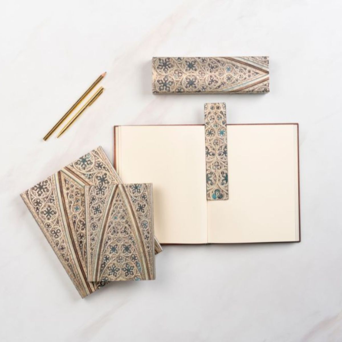 Caderno Paperblanks Duomo Di Milano Ultra 120g/m² 18x23cm 144 Páginas Pautado - Pb9675-7