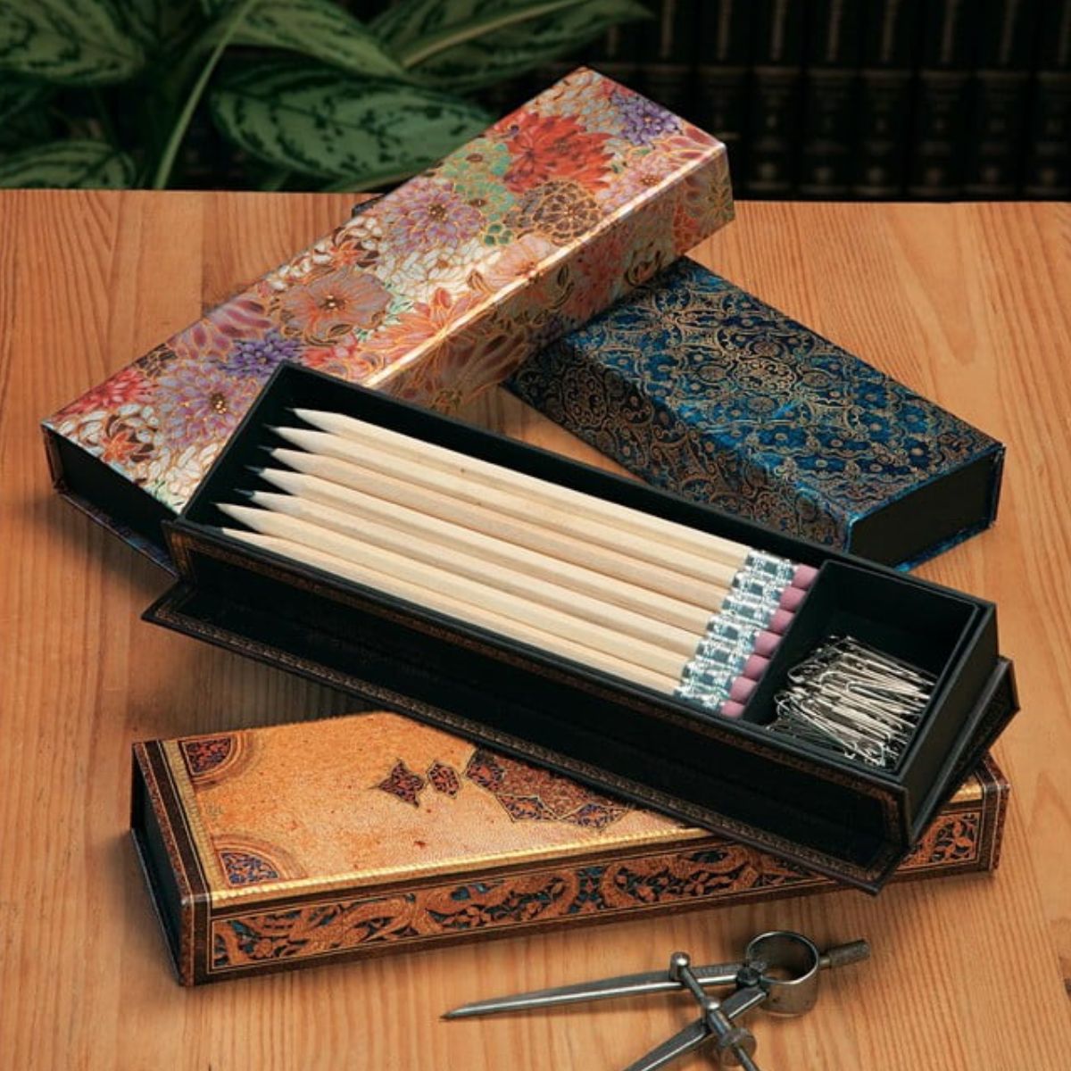 Estojo Paperblanks com Fecho Magnético 22x3x6,8cm - Cezanne?s Terracotta - Pa9835-5  