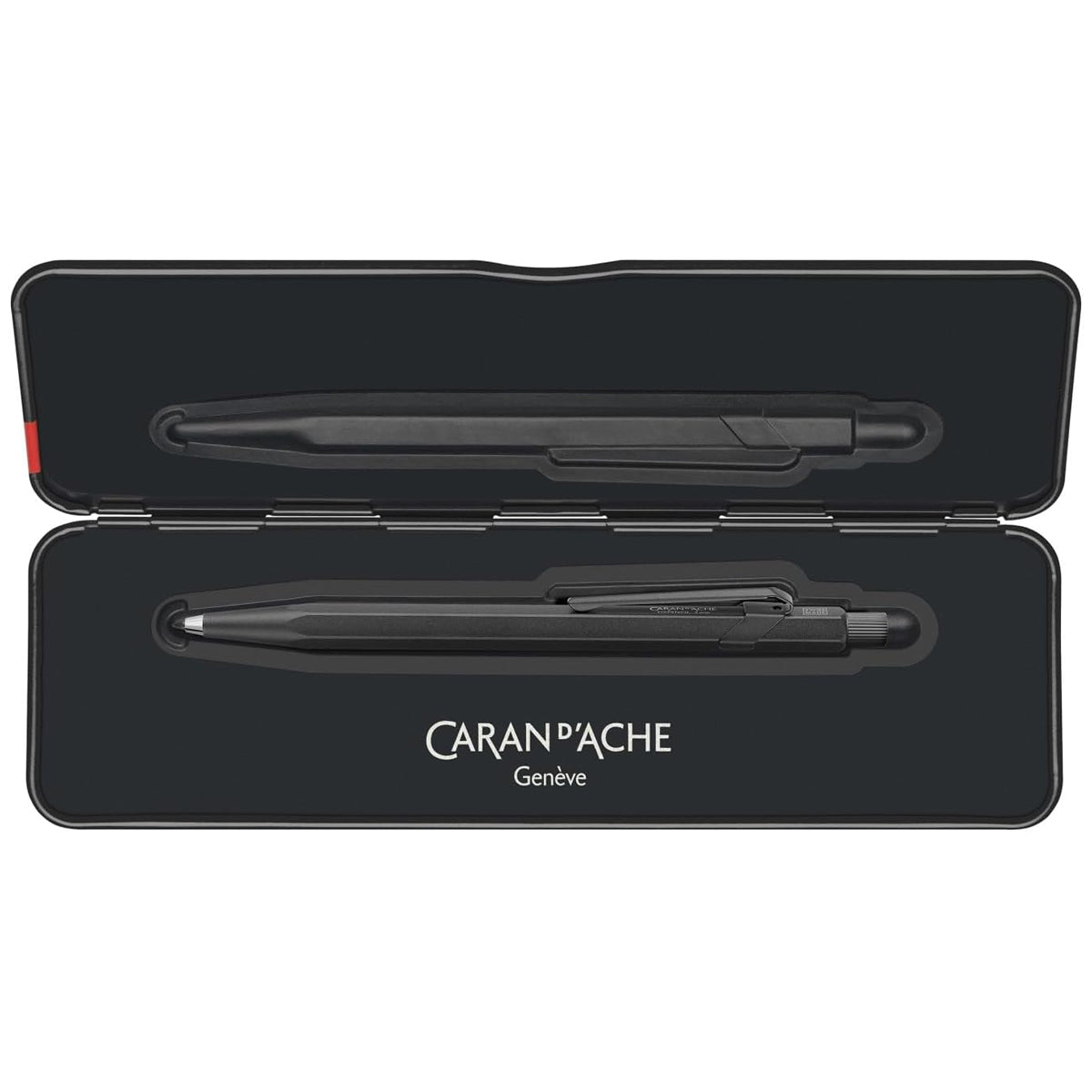 Caneta Tinteiro Caran D'ache com Estojo de Lata - Black Code