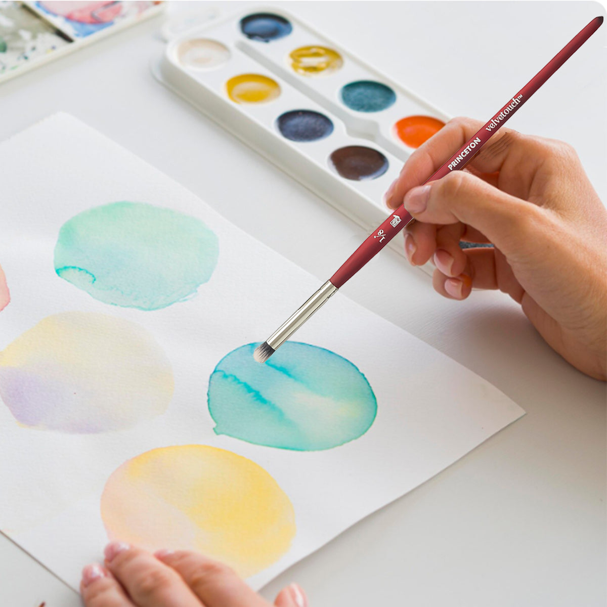 Pincel Profissional Princeton Velvetouch Curvo Sintetico Mini 1/8