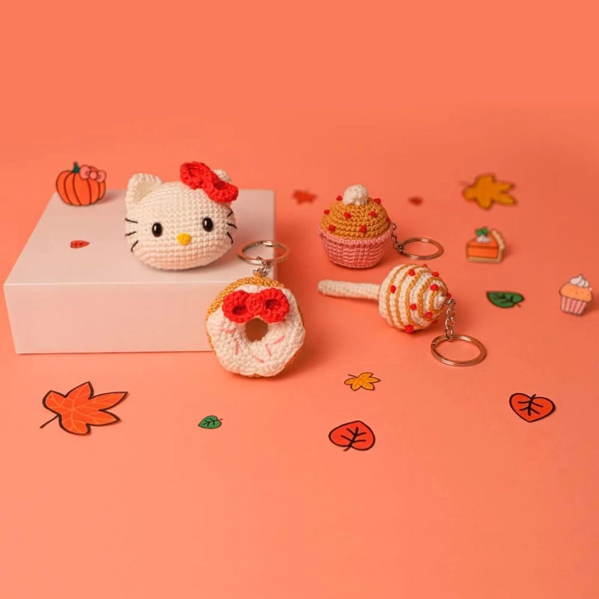 Kit Amigurumi Chaveiros Hello Kitty Cor Docura - Círculo