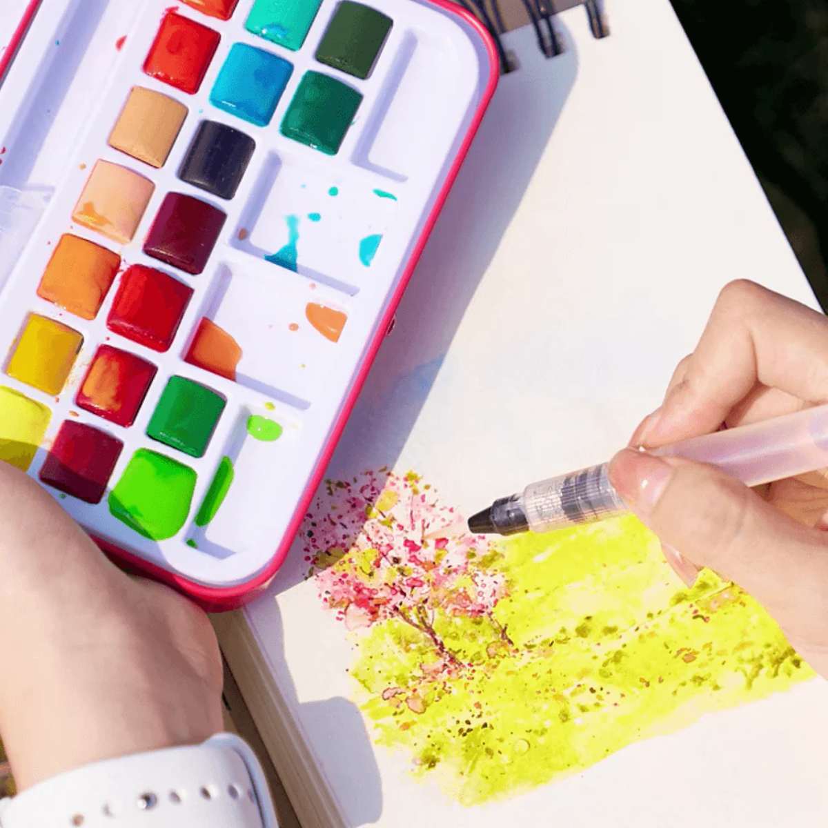 Estojo de Aquarela Floral 18 Meias Pastilhas com Pincel - Phoenix